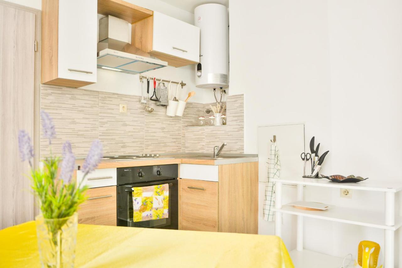 Ferienwohnung Bellatrix Senj  Exterior foto