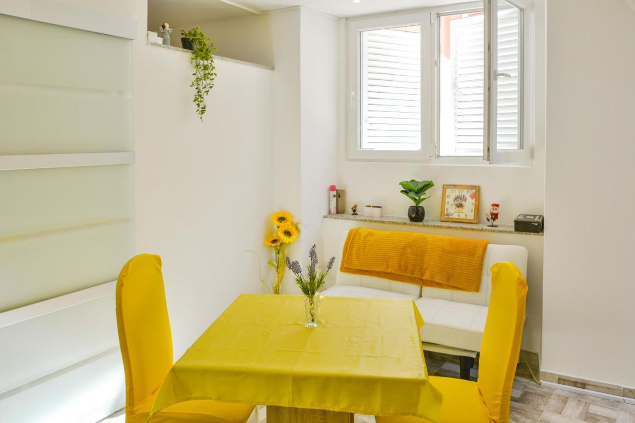 Ferienwohnung Bellatrix Senj  Exterior foto