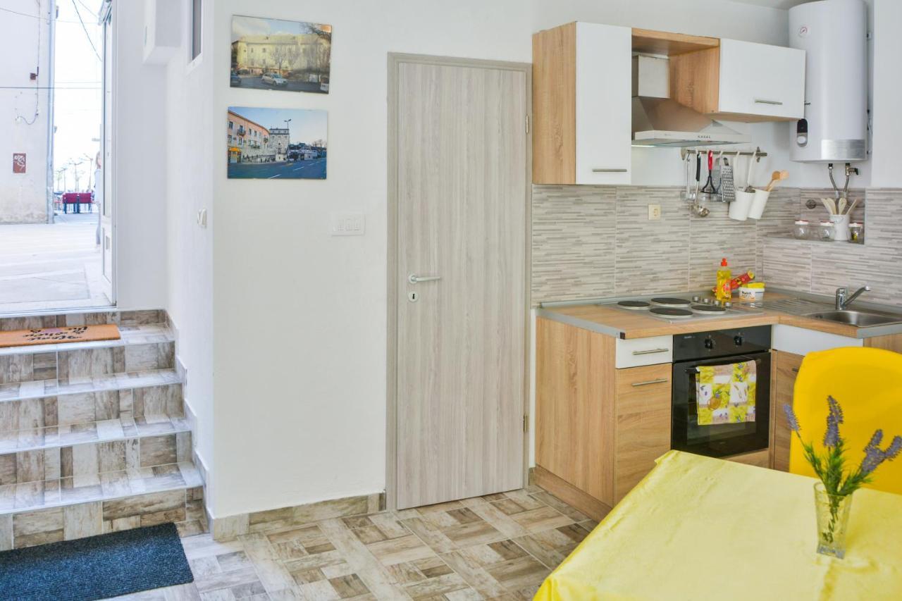 Ferienwohnung Bellatrix Senj  Exterior foto