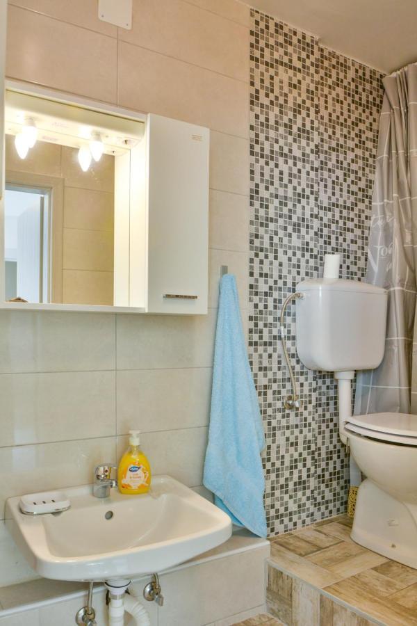 Ferienwohnung Bellatrix Senj  Exterior foto