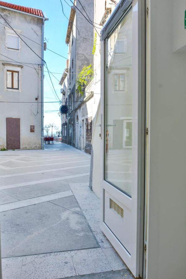 Ferienwohnung Bellatrix Senj  Exterior foto