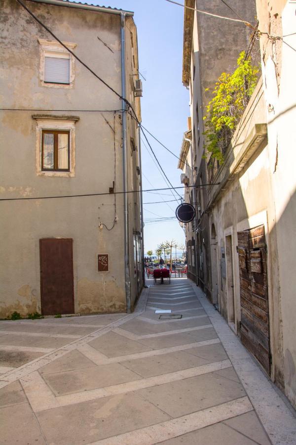 Ferienwohnung Bellatrix Senj  Exterior foto